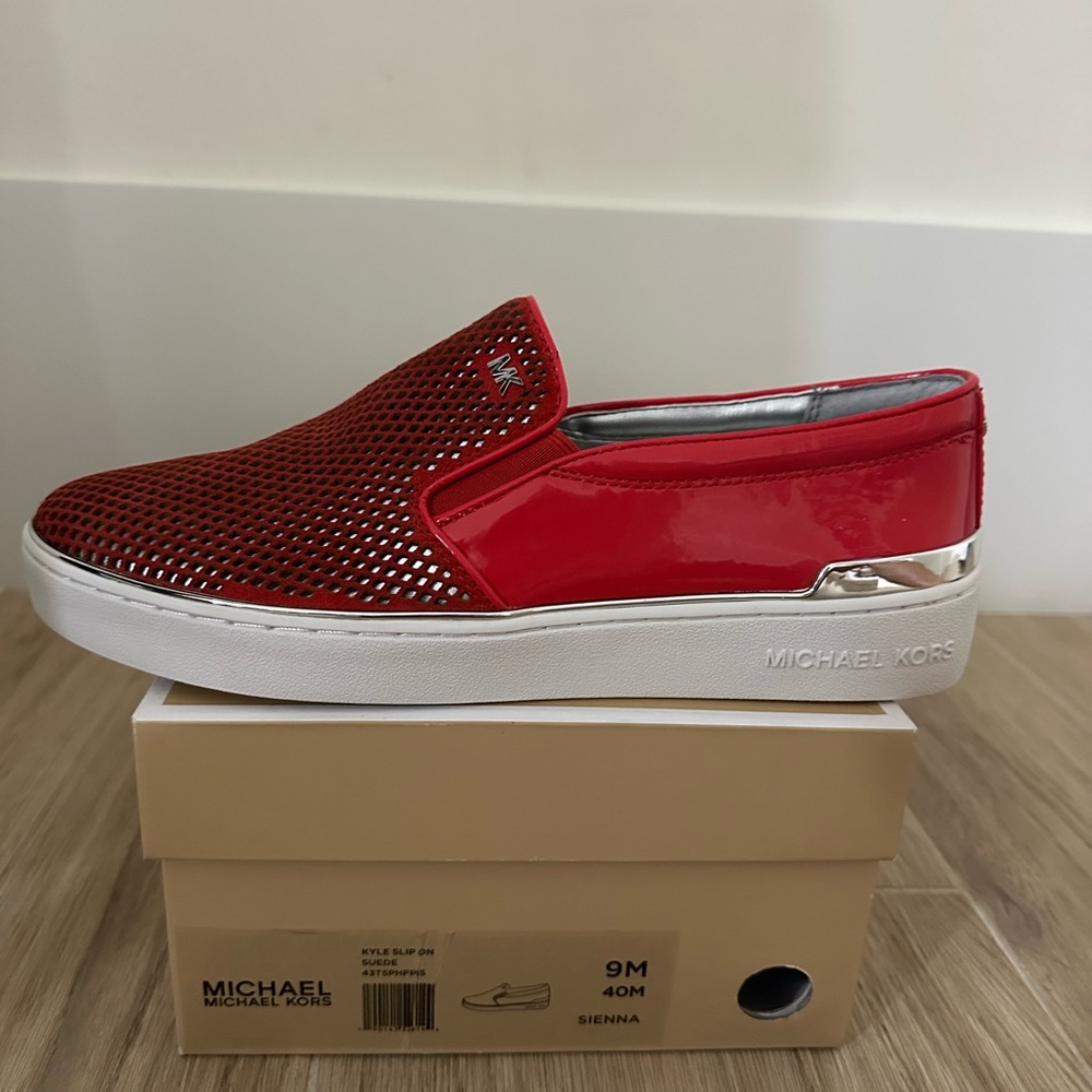Womens Size 9 Michael Kors Kyle slip on